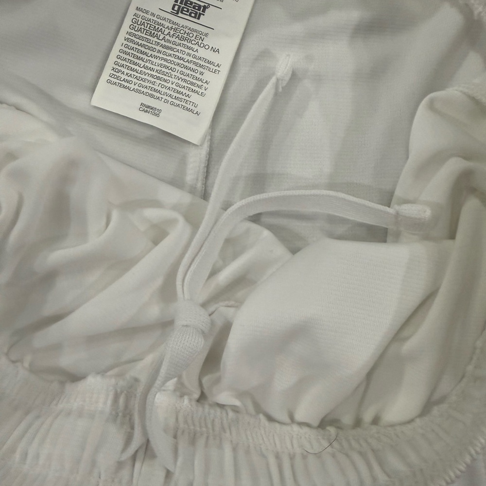 Under Armour Men’s White Athletic Training Shorts with Black Logo (NWOT) - Picture 6 of 6